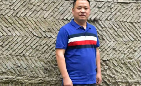 人民画家网推荐中美协会员著名画家：胡绍念