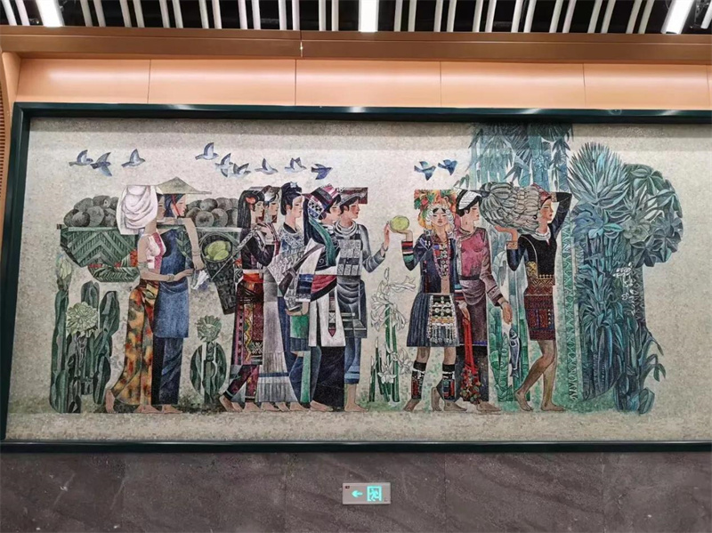 北京地铁19号线 牛街站壁画《创造·收获·欢乐》局部3